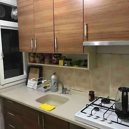Ueskuedar Merkezde Ve Kadikoey'e 5 Dk Uzaklikta Ev Apartment Istanbul